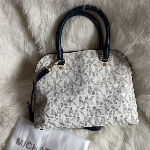 Michael Kors Cindy Medium Dome Satchel - Picture 2 of 10